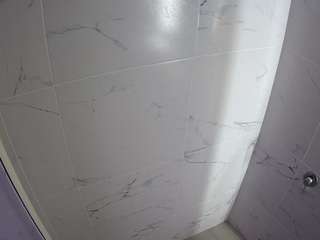 voyeurcam-casa-salsa-bathroom-8