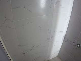 voyeurcam-casa-salsa-bathroom-8