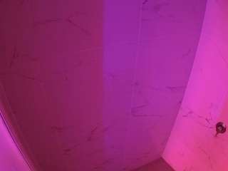 voyeurcam-casa-salsa-bathroom-8