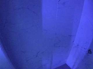 voyeurcam-casa-salsa-bathroom-8