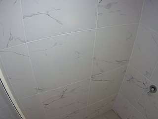 voyeurcam-casa-salsa-bathroom-8
