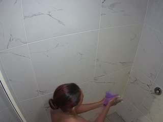 voyeurcam-casa-salsa-bathroom-8