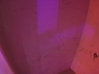 voyeurcam-casa-salsa-bathroom-8