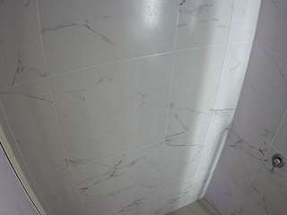 voyeurcam-casa-salsa-bathroom-8