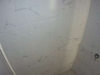 voyeurcam-casa-salsa-bathroom-8
