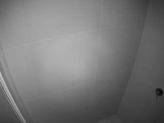 voyeurcam-casa-salsa-bathroom-8