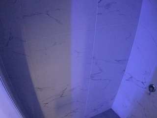 voyeurcam-casa-salsa-bathroom-8