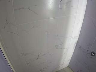 voyeurcam-casa-salsa-bathroom-8
