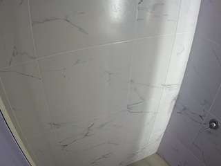 voyeurcam-casa-salsa-bathroom-8