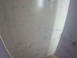 voyeurcam-casa-salsa-bathroom-8
