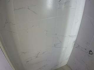 voyeurcam-casa-salsa-bathroom-8