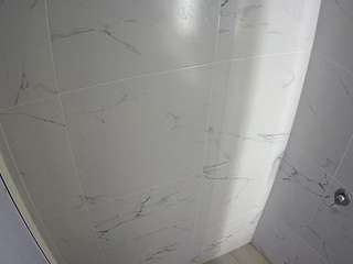 voyeurcam-casa-salsa-bathroom-8
