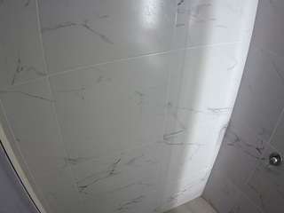 voyeurcam-casa-salsa-bathroom-8