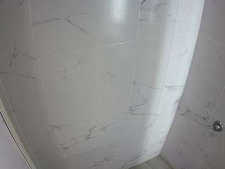 voyeurcam-casa-salsa-bathroom-8