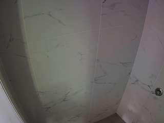 voyeurcam-casa-salsa-bathroom-8