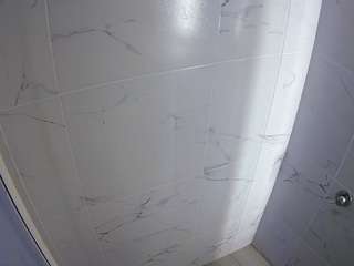 voyeurcam-casa-salsa-bathroom-8