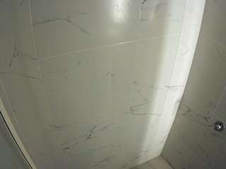 voyeurcam-casa-salsa-bathroom-8