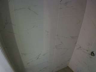 voyeurcam-casa-salsa-bathroom-8