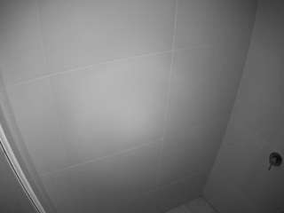 voyeurcam-casa-salsa-bathroom-8