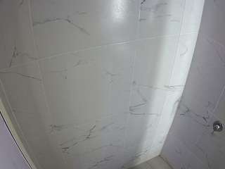 voyeurcam-casa-salsa-bathroom-8