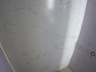 voyeurcam-casa-salsa-bathroom-8