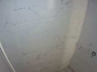 voyeurcam-casa-salsa-bathroom-8