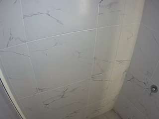 voyeurcam-casa-salsa-bathroom-8