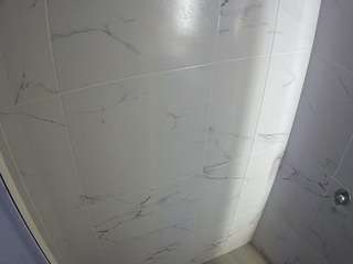 voyeurcam-casa-salsa-bathroom-8