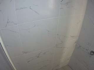 voyeurcam-casa-salsa-bathroom-8