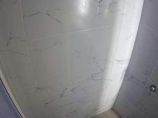voyeurcam-casa-salsa-bathroom-8