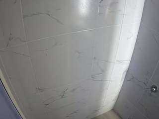voyeurcam-casa-salsa-bathroom-8