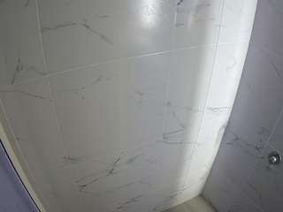 voyeurcam-casa-salsa-bathroom-8