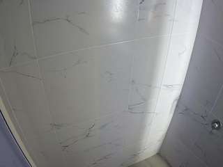 voyeurcam-casa-salsa-bathroom-8