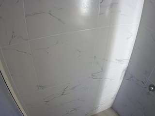 voyeurcam-casa-salsa-bathroom-8