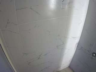 voyeurcam-casa-salsa-bathroom-8