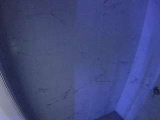 Эта модель сейчас онлайн. voyeurcam-casa-salsa-bathroom-8