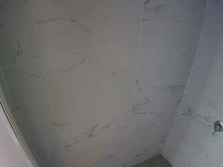 Ten model jest teraz na żywo. voyeurcam-casa-salsa-bathroom-8