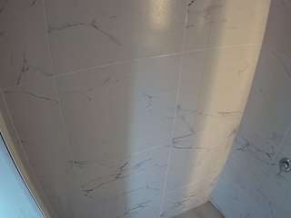 voyeurcam-casa-salsa-bathroom-8