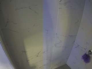 voyeurcam-casa-salsa-bathroom-8