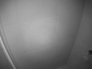 voyeurcam-casa-salsa-bathroom-8
