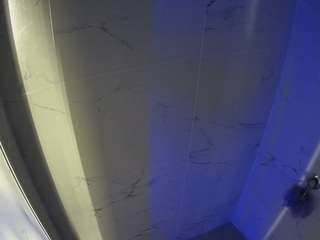 voyeurcam-casa-salsa-bathroom-8