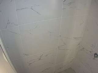 voyeurcam-casa-salsa-bathroom-8