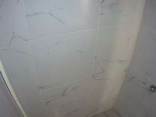 voyeurcam-casa-salsa-bathroom-8