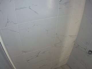 voyeurcam-casa-salsa-bathroom-8