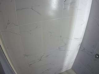 voyeurcam-casa-salsa-bathroom-8