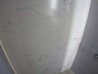 voyeurcam-casa-salsa-bathroom-8