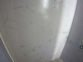 voyeurcam-casa-salsa-bathroom-8