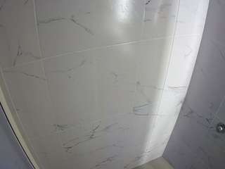 voyeurcam-casa-salsa-bathroom-8