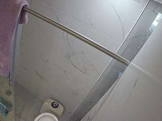 voyeurcam-casa-salsa-bathroom-9