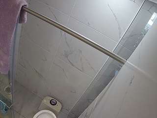 voyeurcam-casa-salsa-bathroom-9